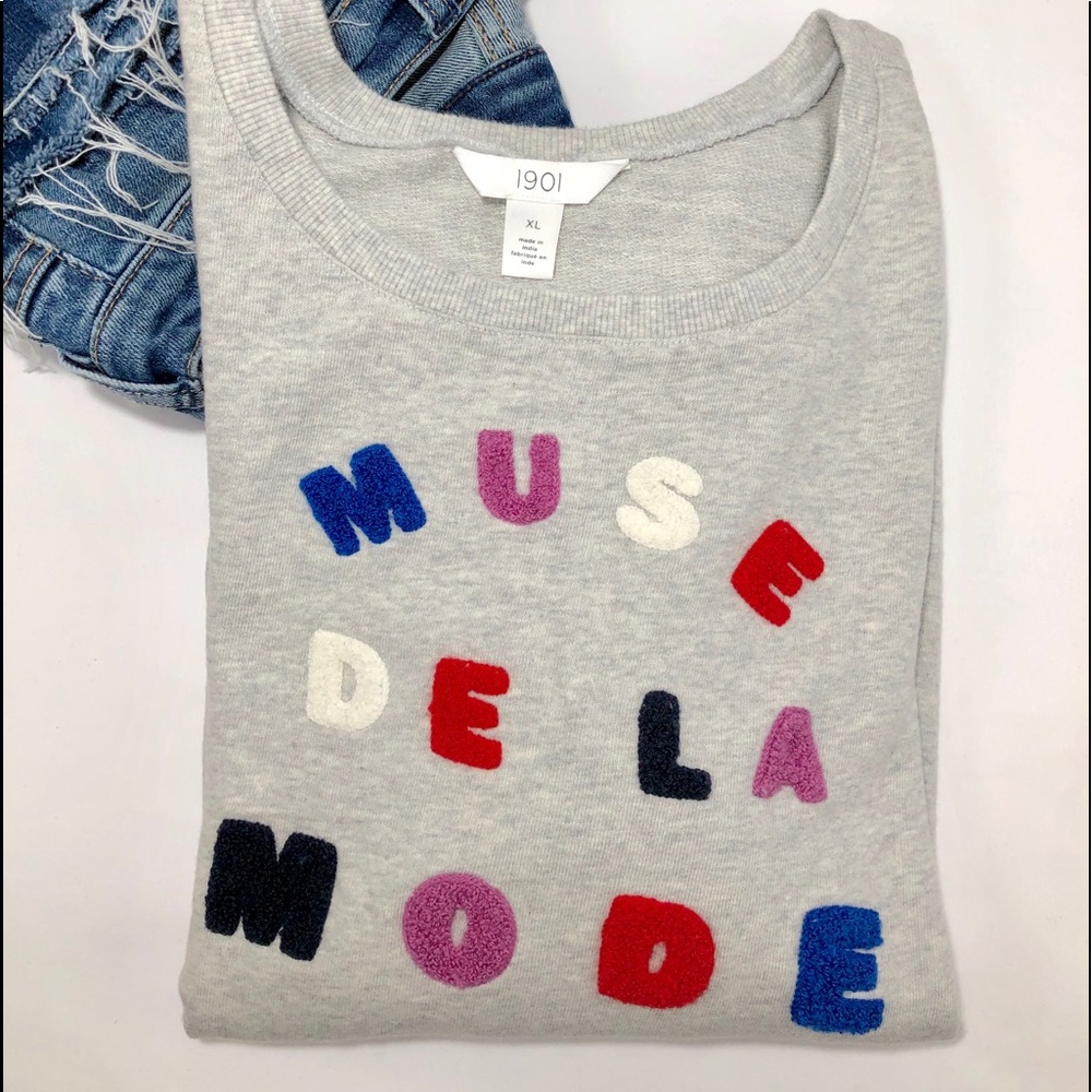 NEW🌟1901 Muse de La Mode Graphic Sweatshirt